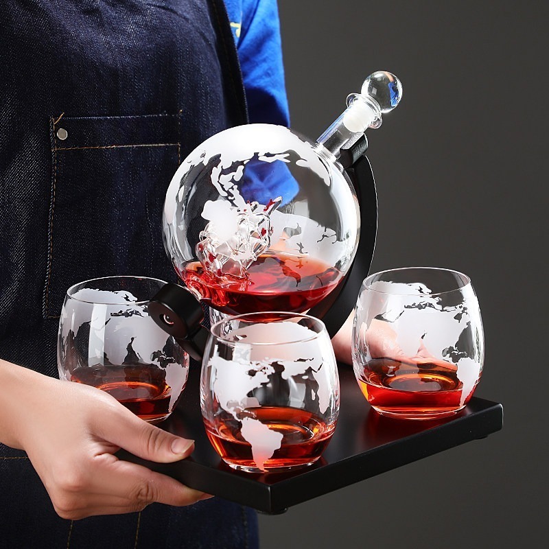 Decorative Globe Wine Decanter - огляд і ціна Home Bar Set